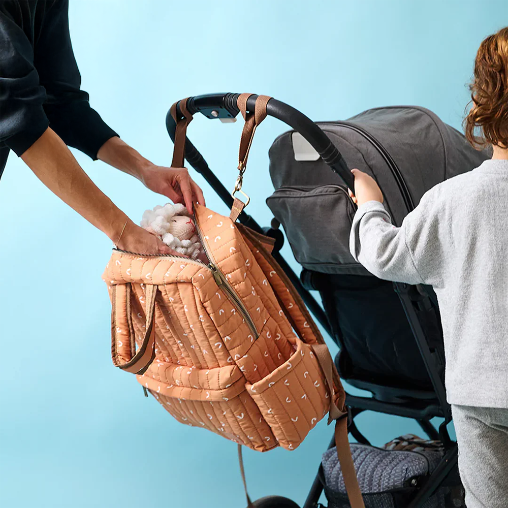 Spicy Cinnamon - Anne Bebek Sırt Çantası ve Alt Açma Örtüsü